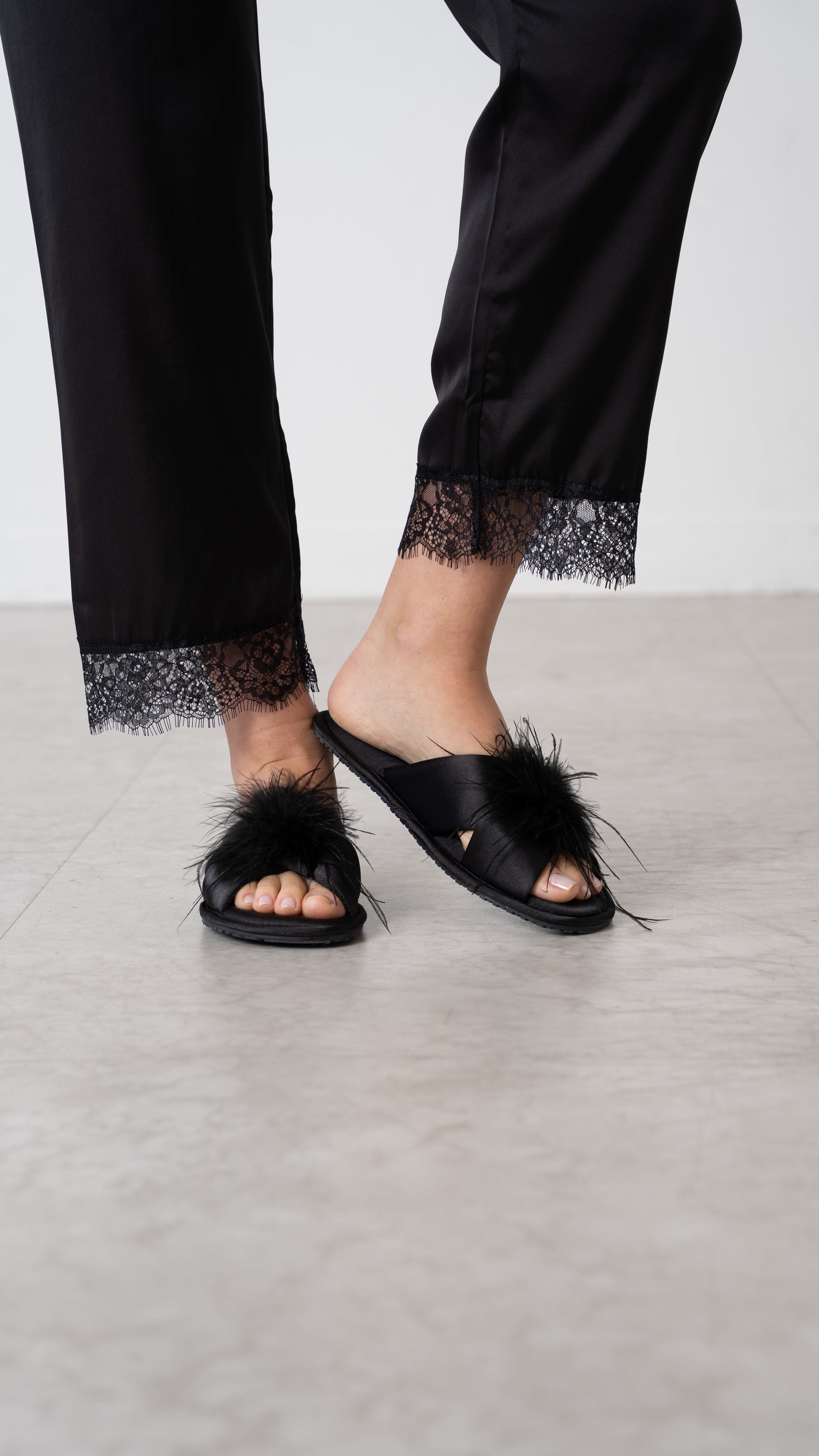 Black Satin Feather Slippers – Luxury Open - Toe Slides with Fluffy Detail - Donna Speziatta