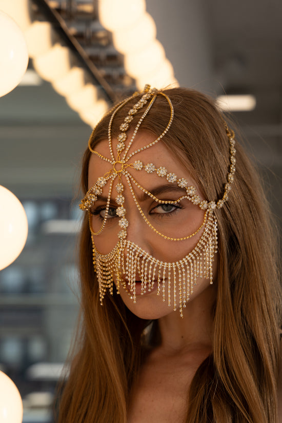 Luxury Gold Face Chain Headpiece – Crystal Fringe Mask with Floral Detail - Donna Speziatta
