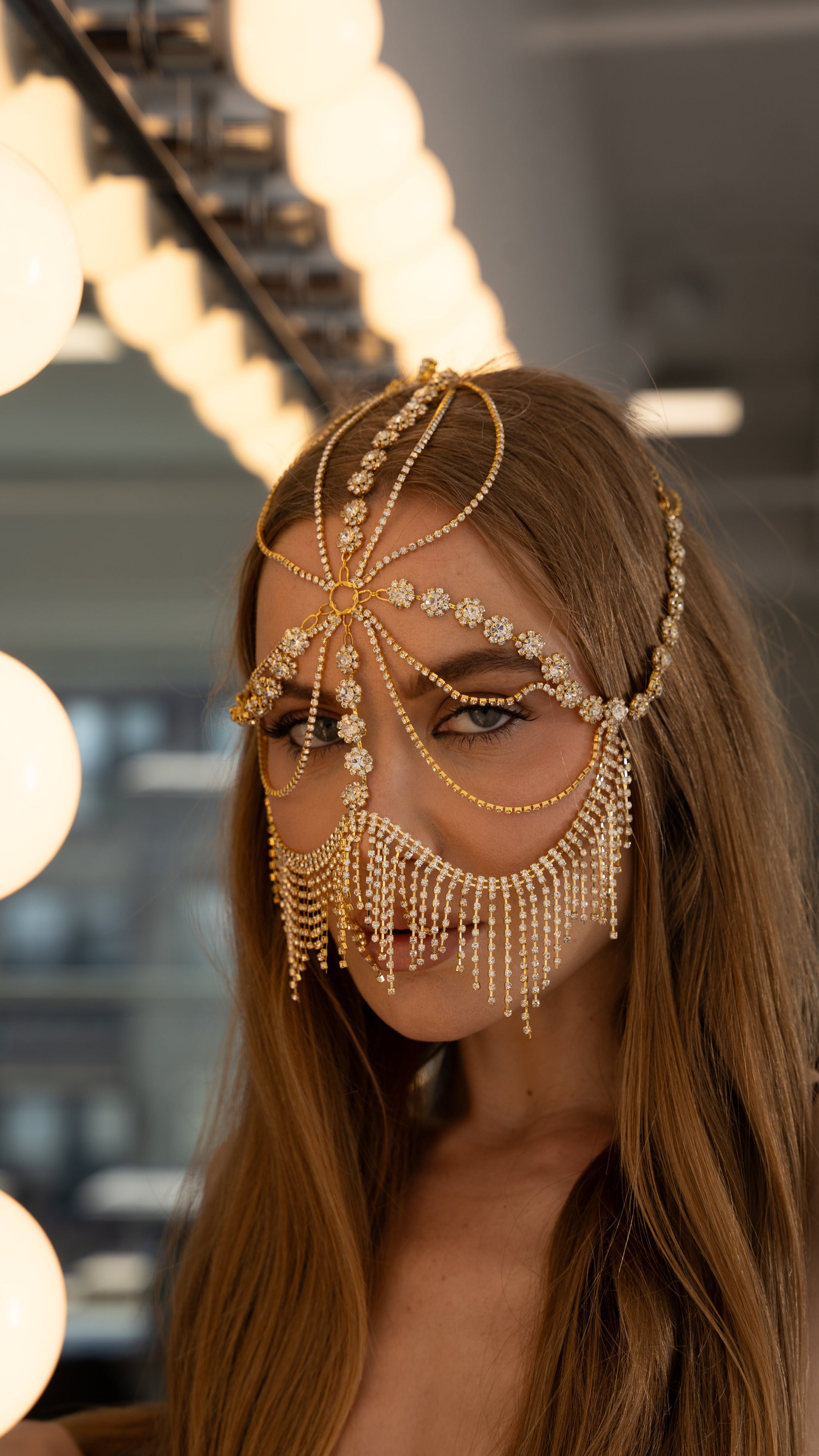 Luxury Gold Face Chain Headpiece – Crystal Fringe Mask with Floral Detail - Donna Speziatta